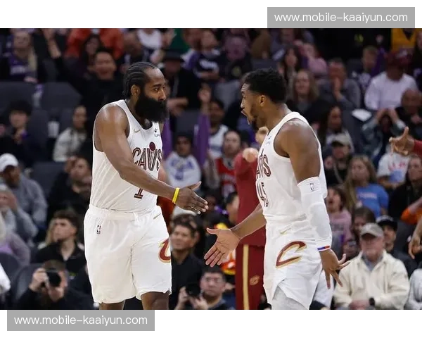 哈登无缝融入骑士体系 二月五战全胜跃居东部第四 哈登无缝融入骑士体系 二月五战全胜跃居东部第四